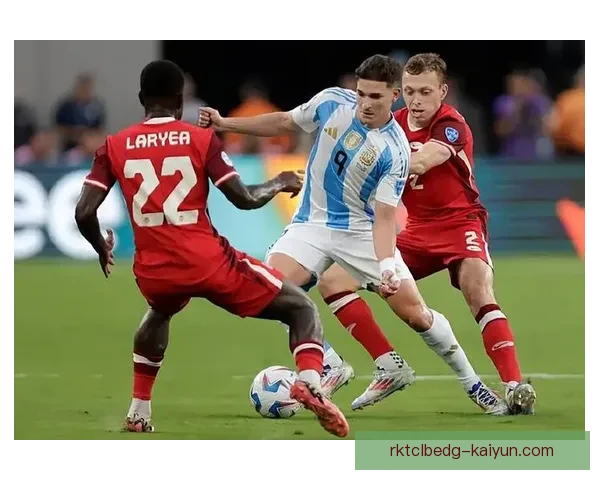 阿根廷队美洲杯表现稳健，进入淘汰赛阶段状态回暖。